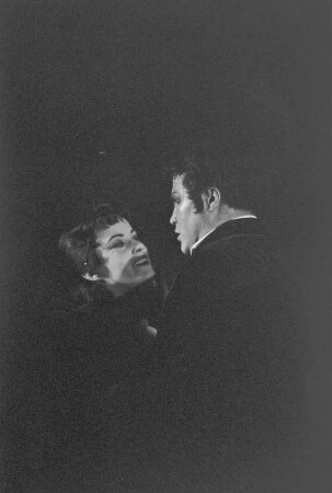 Szenenbilder aus "La Bohème", Oper in vier Bildern von Giacomo Puccini. Komische Oper Berlin, Juli 1959