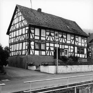 Witzenhausen, Obere Bachstraße 7
