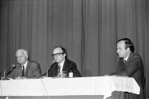 Freiburg: Kolpingsaal; Podiumsgespräch Prof. Weizsäcker, [?]