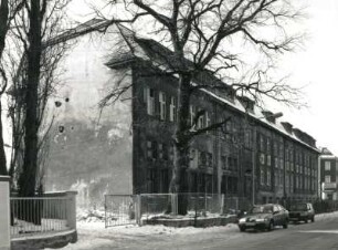 Radebeul. Ehemaliges Fabrikgebäude (?), Gartenstraße (zwischen Emilien- und Seestraße). Straßenansicht