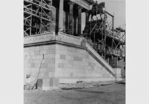 Wiederaufbau der Freitreppe der Nationalgalerie