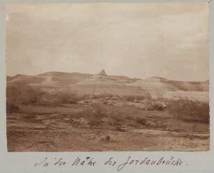 In der Nähe der Jordanbrücke [gisr el-megami].