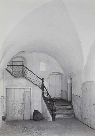 Görlitz, Wohnhaus, Innenansicht, Diele und Treppenhaus im Erdgeschoss