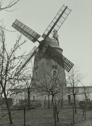 Turmholländerwindmühle Pahrenz bei Prausitz, erbaut 1889