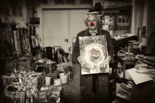 OSMAR OSTEN IN SEINEM ATELIER