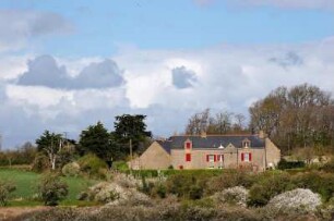 Frankreich. Bretagne. Morbihan. Pont Mahe. Typisches Bauernhaus