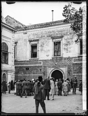 Tunis, Eingang zum Dar-el-Bey-Palast