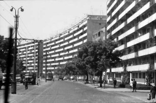 Bukarest: Neue Wohnhäuser, Boulevard Cel Mare