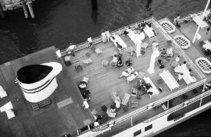 Lindau: M.S. "Austria" mit Liegedeck, von oben