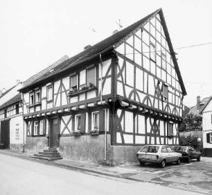 Fachwerkwohnhaus; Seligenstadt, Große Maingasse 18