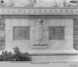 Herkules und Cacus : Statuensockel
