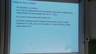 Motivic curve counting
