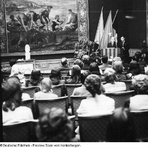 Ho Chi Minh (u.a. mit Veranstaltung im Gobelinsaal, vor der Sempergalerie)