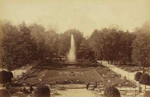 Flora in Charlottenburg, Blick zur großen Fontäne