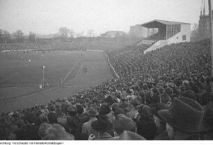 Dresden, Heinz-Steyer-Stadion, Massenveranstaltung (Fußball), 1952