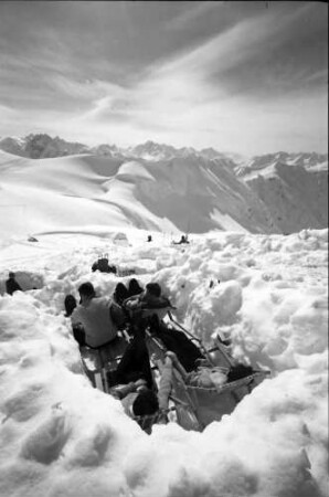 Oberstdorf: Nebelhorn; Sonnende im Schneeloch