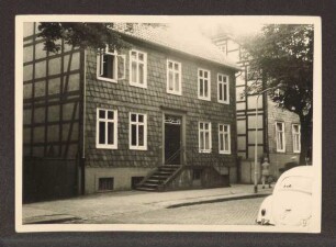 Frühere Haus von Pastor Kramer Leopoldstraße. Das Haus wurde in die Hornsche Straße versetzt. Detmold. Leopoldstraße. Papierabzug