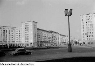 Teilansicht der Stalinallee