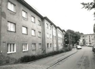 Dresden-Trachau. Wohnsiedlung der Gewobag (1928/um 1935; H. Richter). Wohnblock, Kleestraße 6/2. Straßenansicht
