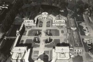 Dresden-Altstadt. Zwinger. Luftbild-Schrägaufnahme von Südosten