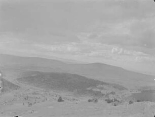 Landschaft : Blick über die Erhebungen der Provinz Kestel