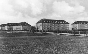 Oschatz. Kasernen-Anlage. Straßenansicht