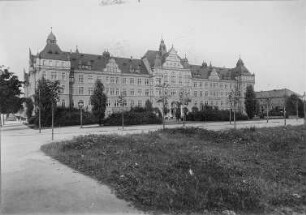 Bautzen, König-Friedrich-August-Platz (Lessingstraße) 7. Justizpalast (1902/1906). Eingangsseite
