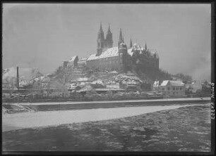Meißen. Blick auf Meißen im Schnee