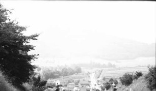Hechingen: Burg Hohenzollern und Bundesstraße