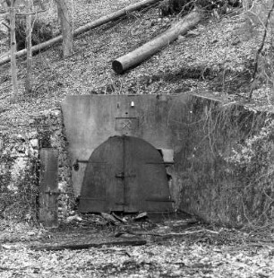 Portal des ''Münsterstollens''; Villmar, Die Schmelz