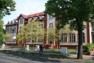 Glienicke/Nordbahn, Hauptstraße 63 & 64