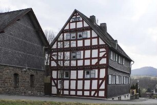 Pfarrhaus (Pfarrhaus, Fachwerk); Battenberg, Pfarrweg 1