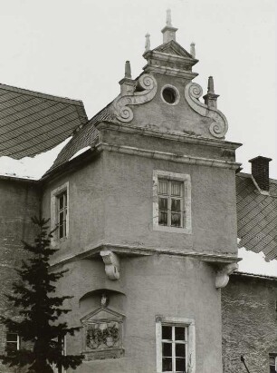 Schloss Lauenstein, Turmaufbau am vorderen Schloss