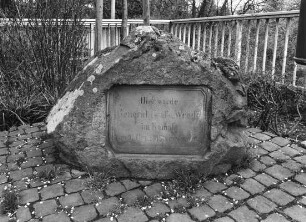 Gedenkstein General von Wrede; Hanau, An der Kinzig (Kleine Hainstraße, Ansatz Kinzigbrücke)