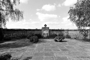 Gefallenendenkmal (Gefallenendenkmal); Freiensteinau, Am Hardtchen