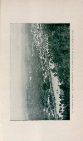 De Padang-rivier, gezicht op de gouvnements- en de handelskantoren en de Chineesche wijk