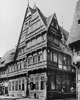 Hildesheim, Wohnhaus Osterstraße 7, sog. Altdeutsches Haus; zerstört ?