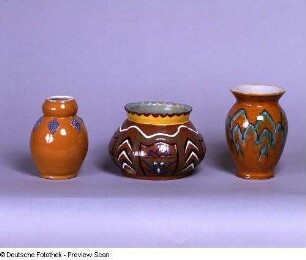 Vase : Drei Vasen (1. Dr. 20. Jh.; wohl K. Feuerriegel)