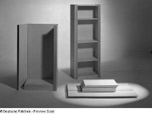 Regal : Anbaumöbelteile "Simplex-Möbel" (1972; Hochschule für Kunst und Design Halle (Burg Giebichenstein))