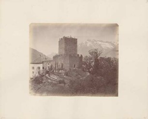 Schloss Gaien im Naiftal bei Meran