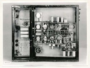 Zwischenschichtwiderstandsmessgerät von unten, Foto 1959