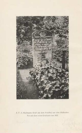 E.T.A. Hofmanns Grab auf dem Friedhof vor dem Halleschen Tor mit dem ersten Grabstein von 1822