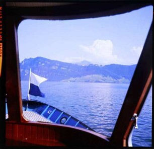 Luzern: Bürgenstock vom Vierwaldstätter See, Blick vom Motorboot