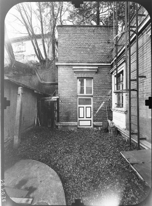 Görlitz, Dr.-Kahlbaum-Allee 22. Wasserheil- und Badeanstalt "Freisebad" (1887). Nebengebäude.Hofansicht