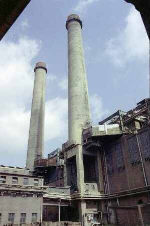 Schornsteine VS-Anlage, von SO