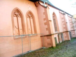 Ansicht von Nordosten über Traufseite Nord des nördlichen Seitenschiffes (Neubau 1461-1490 als dreischiffige gotische Hallenkirche)
