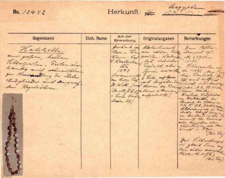 Ceci est une numérisation d'un document historique.
Il reflète le contexte dans lequel il a été rédigé et ne correspond pas aux normes actuelles.
d'un langage conscient de l'histoire et de la diversité.
Langage.