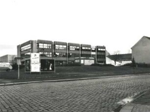 Dresden-Altstadt, Ostraallee. Theaterwerkstätten (1977-1981; E. Pfau, T.-E. Gustavs)