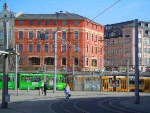 Plauen - Straßenbahn : Straßenbahn-Umsteigestelle. Aufgenommen am 28. März 2012 in der Innenstadt von Plauen im Vogtland