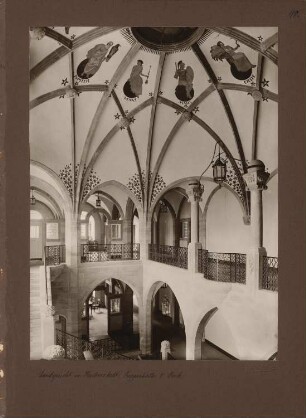 Landgericht und Gefängnis, Halberstadt: Treppenhalle, 2. OG